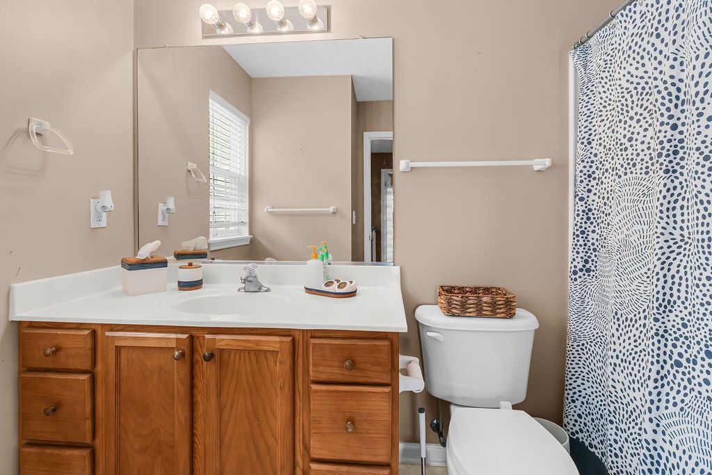 Image 30 of property listing at 104 Savannah River Drive, Summerville, SC 29485