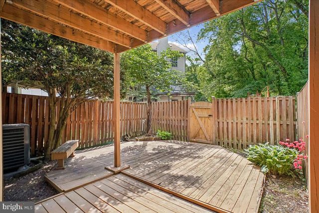 6013 CROCUS CT, Alexandria, VA 22310