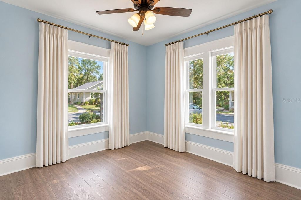 Image 24 of property listing at 109 E JEAN STREET, Tampa, FL 33604