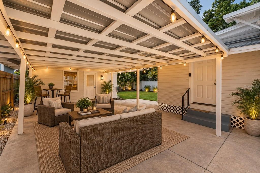 Image 34 of property listing at 109 E JEAN STREET, Tampa, FL 33604