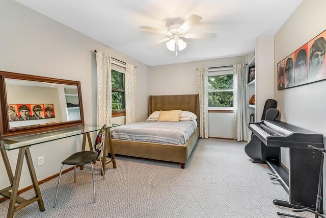 3606 W Chantilly COURT, Mequon, WI 53092