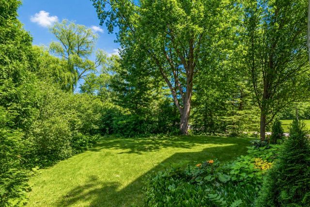 3606 W Chantilly COURT, Mequon, WI 53092