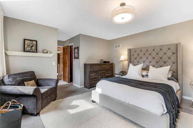 3606 W Chantilly COURT, Mequon, WI 53092