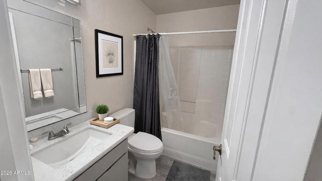 3640 N PROSPECTORS Road, Apache Junction, AZ 85119