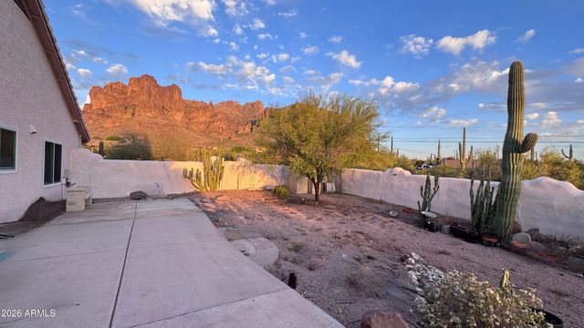 3640 N PROSPECTORS Road, Apache Junction, AZ 85119