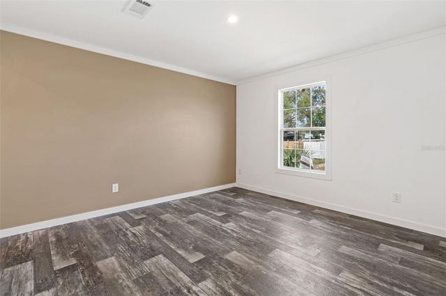 5234 YELLOW PINE STREET N, St Petersburg, FL 33709