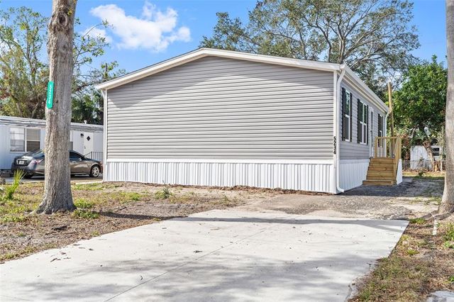 5234 YELLOW PINE STREET N, St Petersburg, FL 33709