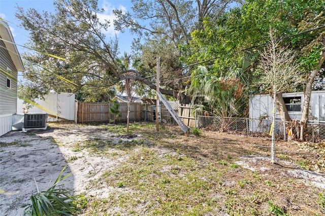 5234 YELLOW PINE STREET N, St Petersburg, FL 33709