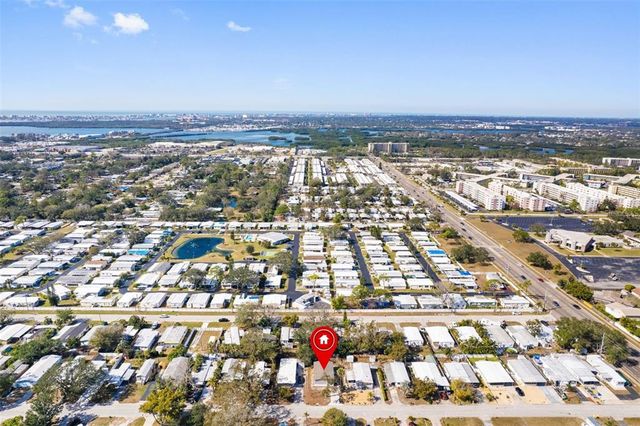 5234 YELLOW PINE STREET N, St Petersburg, FL 33709