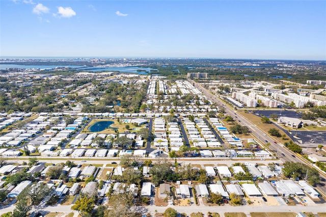 5234 YELLOW PINE STREET N, St Petersburg, FL 33709