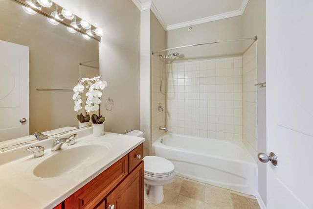 1200 W Monroe Street 511, Chicago, IL 60607