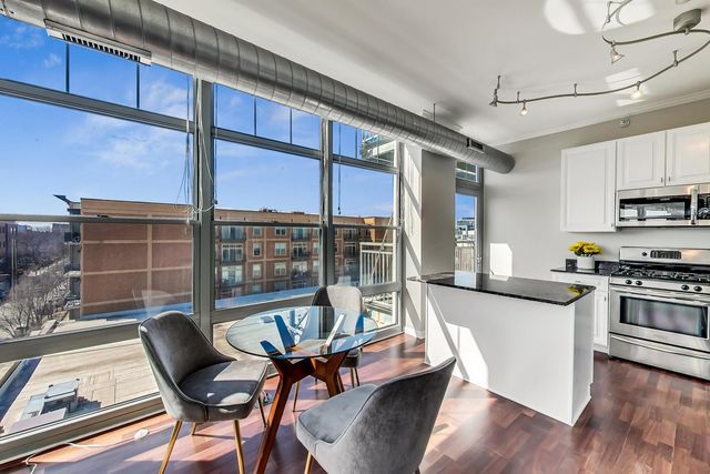 1200 W Monroe Street 511, Chicago, IL 60607