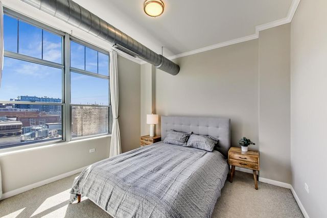 1200 W Monroe Street 511, Chicago, IL 60607