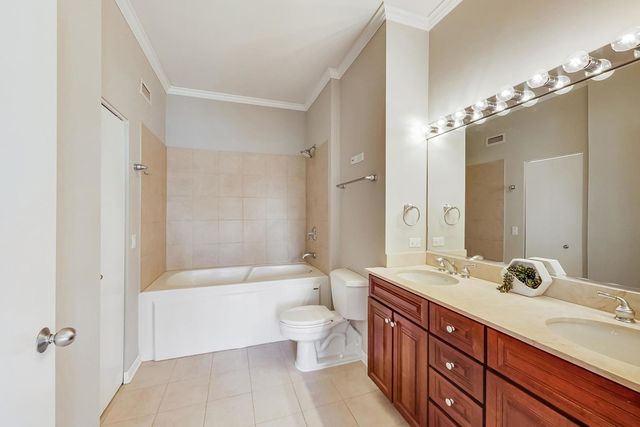 1200 W Monroe Street 511, Chicago, IL 60607