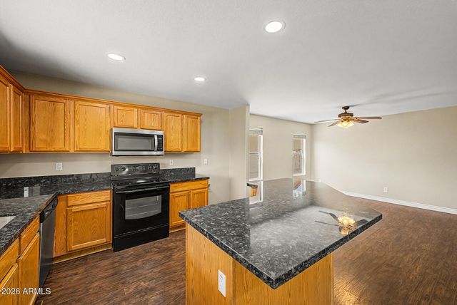 13857 W COTTONWOOD Street, Surprise, AZ 85374