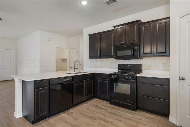 1007 SHIRAZ Boulevard, Amarillo, TX 79124