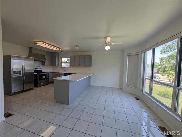 1029 Villa Gran Way, Fenton, MO 63026