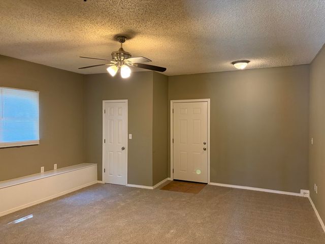3205 W Marty Street, Springfield, MO 65810