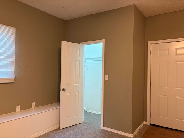 3205 W Marty Street, Springfield, MO 65810