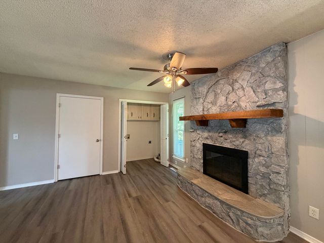 3205 W Marty Street, Springfield, MO 65810