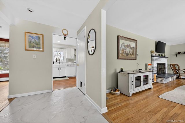 110 Stagecoach Pass, Stormville, NY 12582