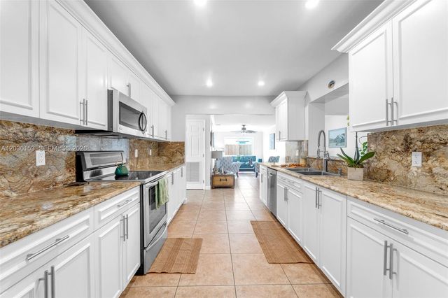 11375 SW 113th Ter, Miami, FL 33176