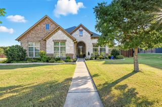720 Falls Creek Court, Burleson, TX 76028