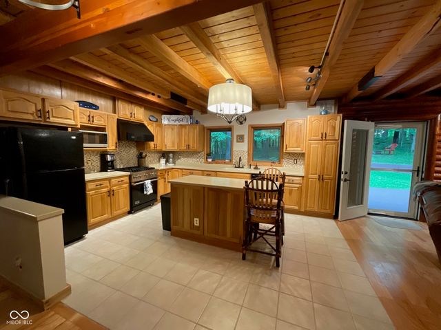 7760 E 290 S, Rockville, IN 47872