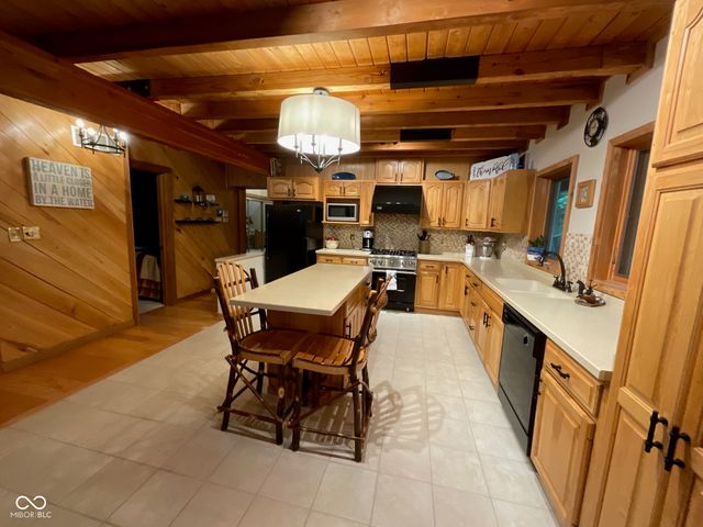 7760 E 290 S, Rockville, IN 47872