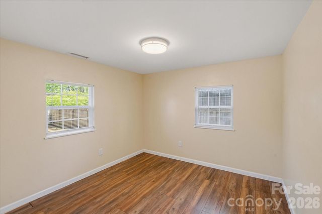 89 Carolina Avenue, Brevard, NC 28712