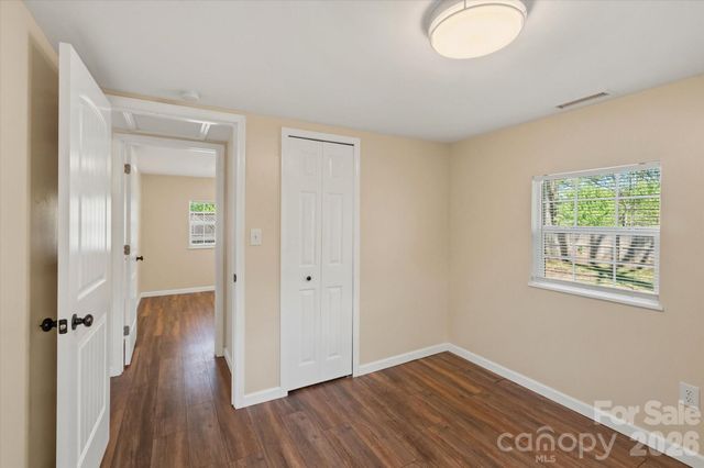 89 Carolina Avenue, Brevard, NC 28712