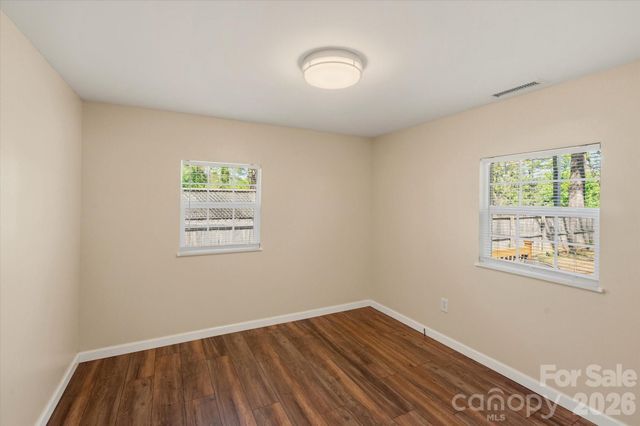 89 Carolina Avenue, Brevard, NC 28712