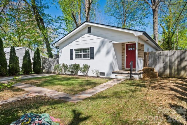 89 Carolina Avenue, Brevard, NC 28712
