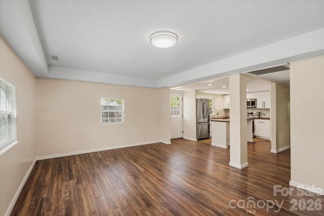 89 Carolina Avenue, Brevard, NC 28712
