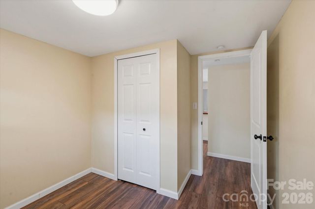 89 Carolina Avenue, Brevard, NC 28712