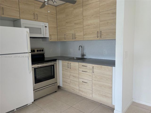 119 Tilford F 119, Deerfield Beach, FL 33442