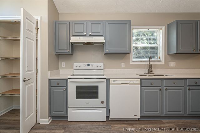3010 Kingfisher Drive, Fayetteville, NC 28306