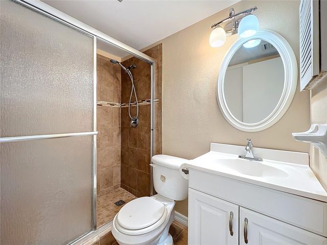 562 ORANGE DRIVE 33, Altamonte Springs, FL 32701