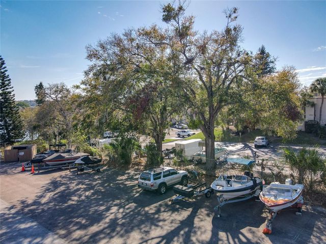 562 ORANGE DRIVE 33, Altamonte Springs, FL 32701