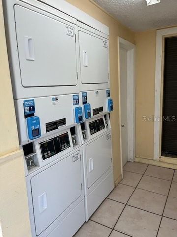 562 ORANGE DRIVE 33, Altamonte Springs, FL 32701