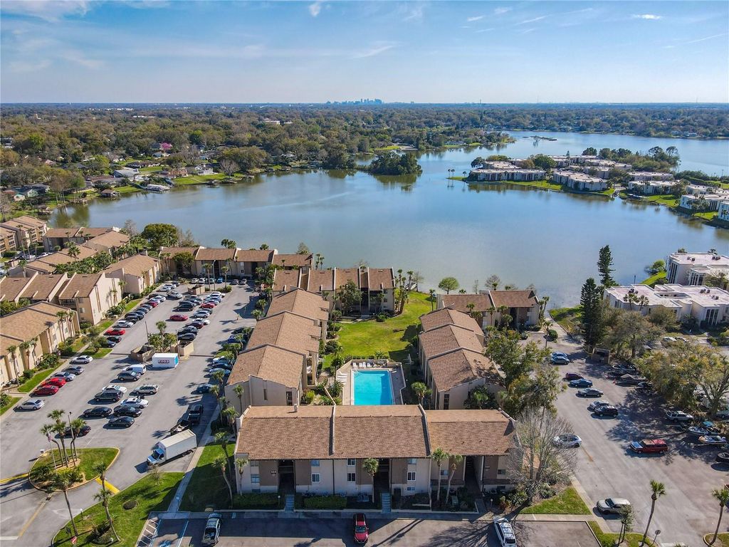 562 ORANGE DRIVE 33, Altamonte Springs, FL 32701