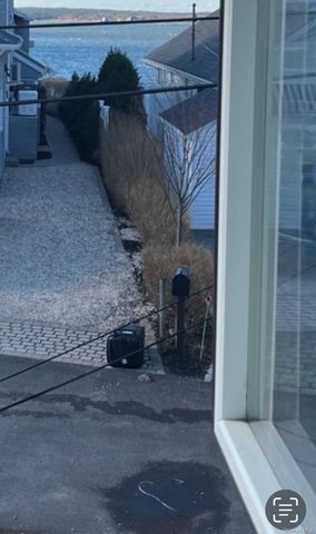 21 Locust Street, Riverhead, NY 11901