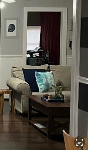 21 Locust Street, Riverhead, NY 11901