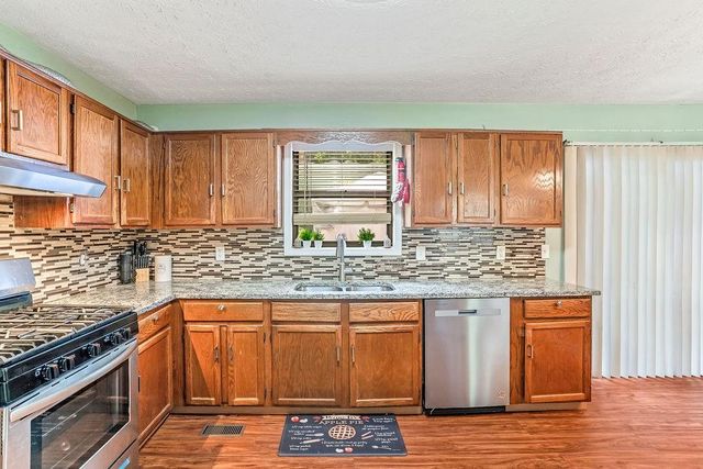 4227 Summer Wood Drive, Snellville, GA 30039