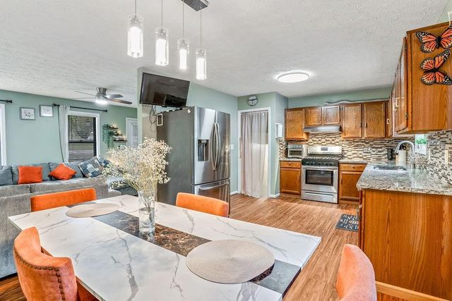 4227 Summer Wood Drive, Snellville, GA 30039