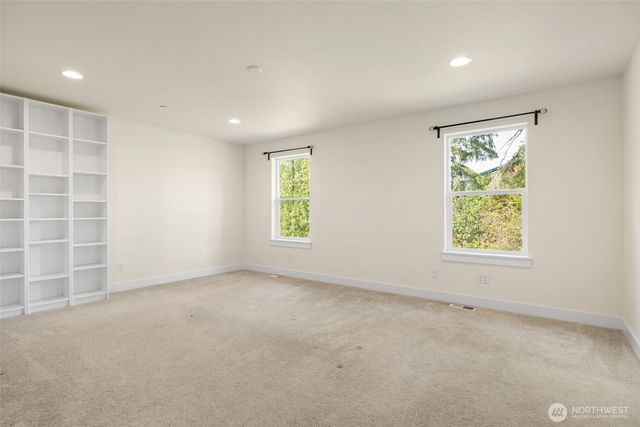 10091 Ramble Dr, Bremerton, WA 98311