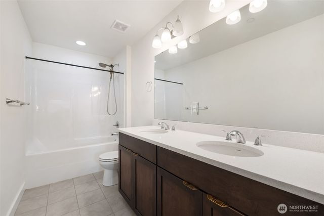 10091 Ramble Dr, Bremerton, WA 98311