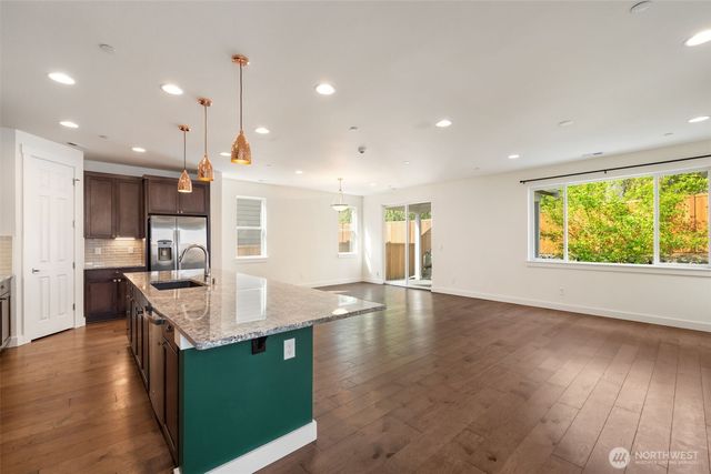 10091 Ramble Dr, Bremerton, WA 98311