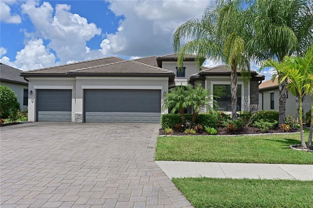 11525 AUTUMN LEAF WAY, Bradenton, FL 34212