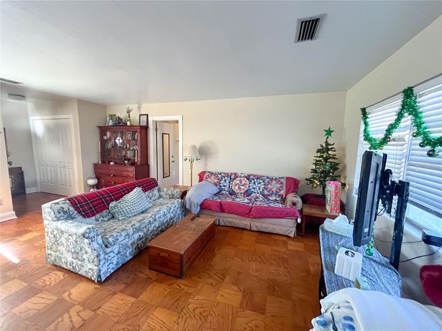 4018 NW 10TH AVENUE, Gainesville, FL 32605